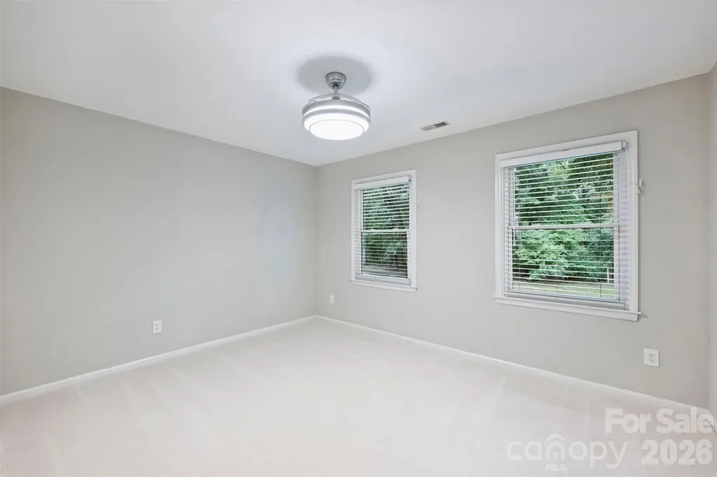 2500 Crescent Knoll Drive Matthews NC 28105
