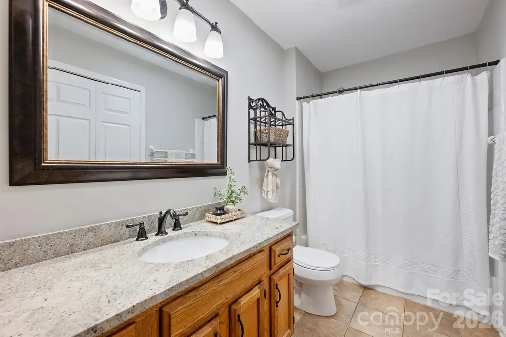 2500 Crescent Knoll Drive Matthews NC 28105