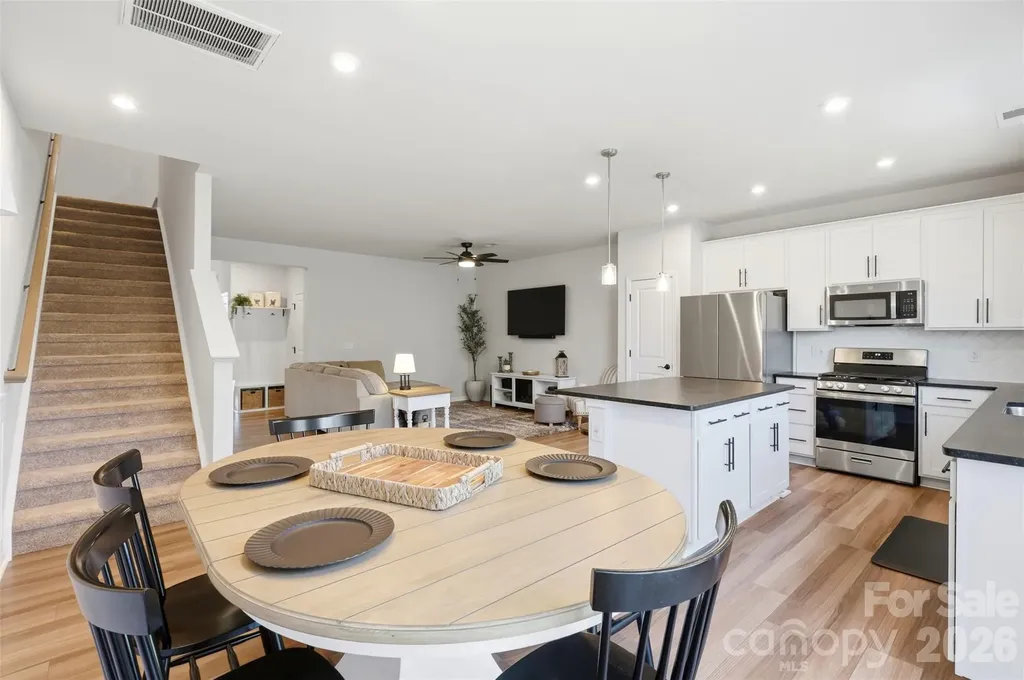 2037 Howell Creek Way Charlotte NC 28215