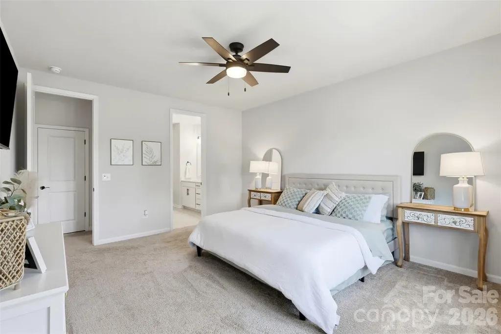 2037 Howell Creek Way Charlotte NC 28215