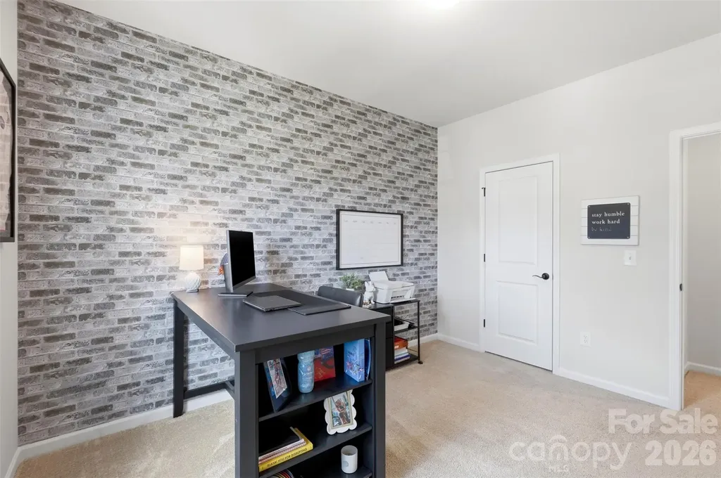 2037 Howell Creek Way Charlotte NC 28215