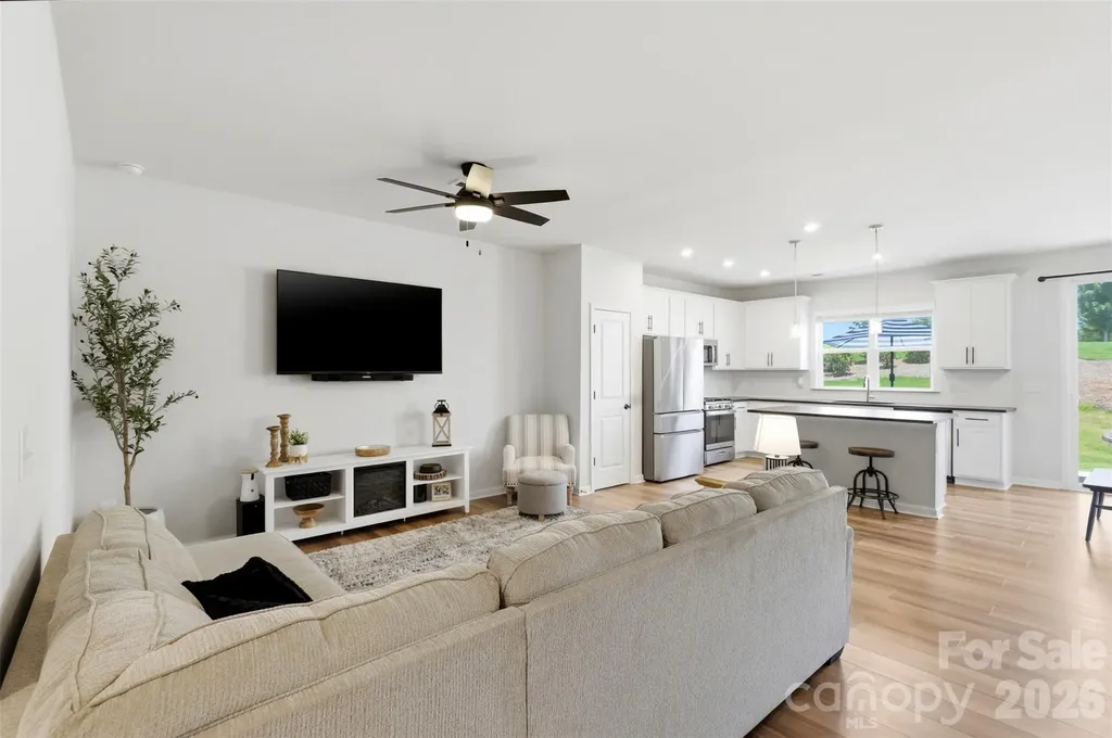 2037 Howell Creek Way Charlotte NC 28215
