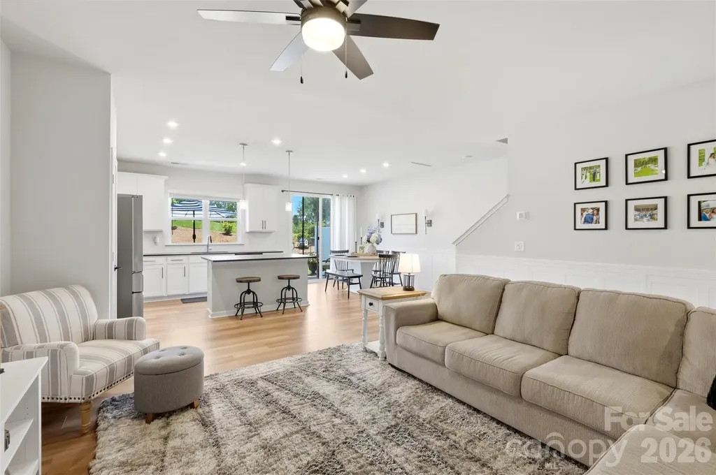 2037 Howell Creek Way Charlotte NC 28215