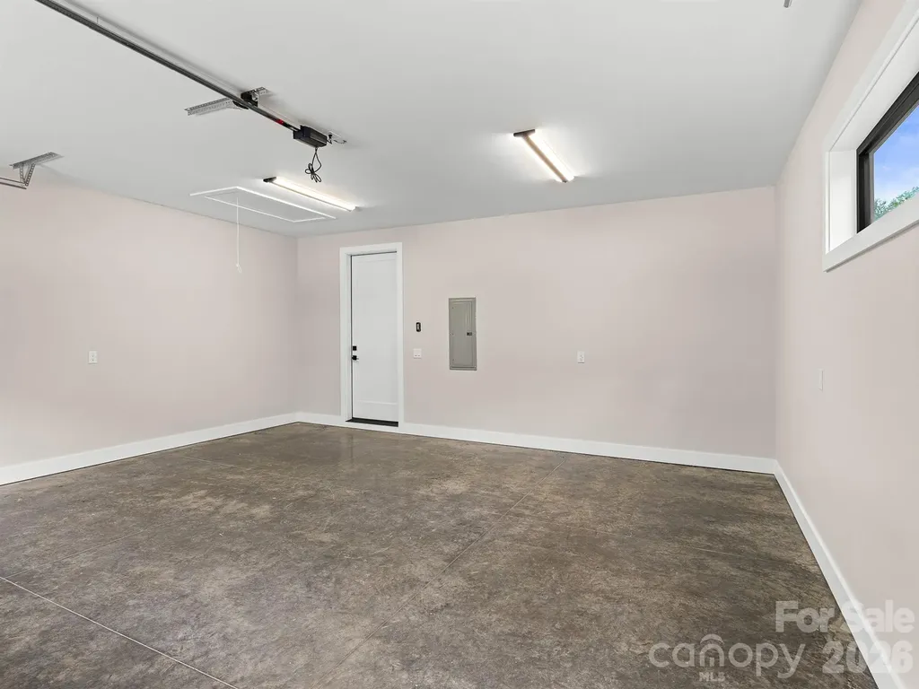 4 Tremorra Trail Leicester NC 28748