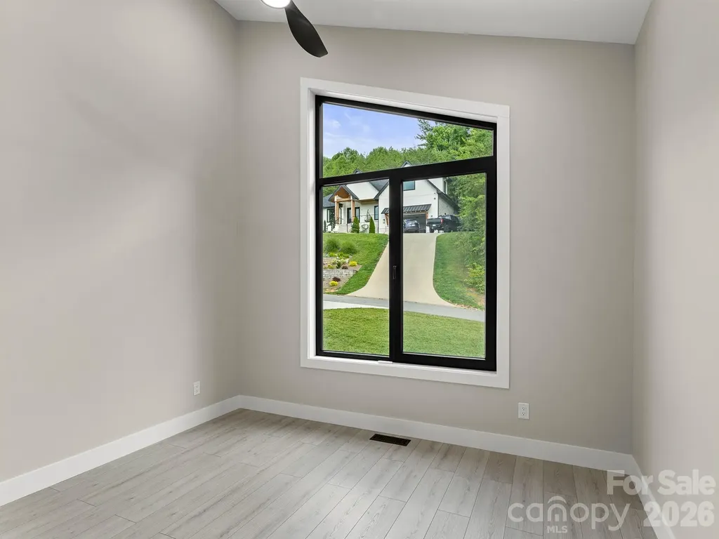 4 Tremorra Trail Leicester NC 28748