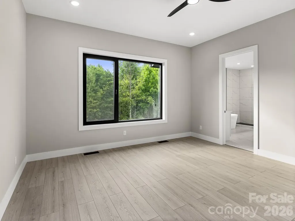 4 Tremorra Trail Leicester NC 28748