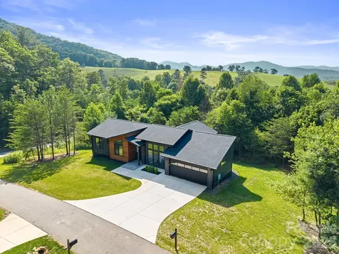 4 Tremorra Trail Leicester NC 28748