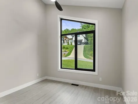 4 Tremorra Trail Leicester NC 28748