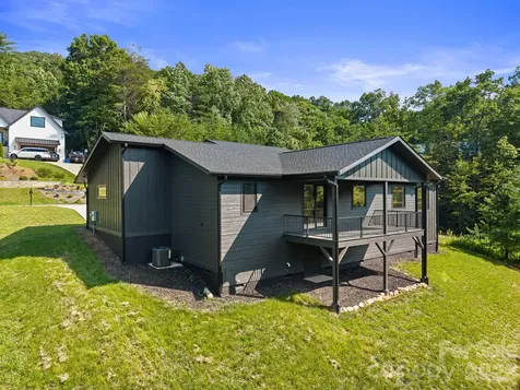 4 Tremorra Trail Leicester NC 28748