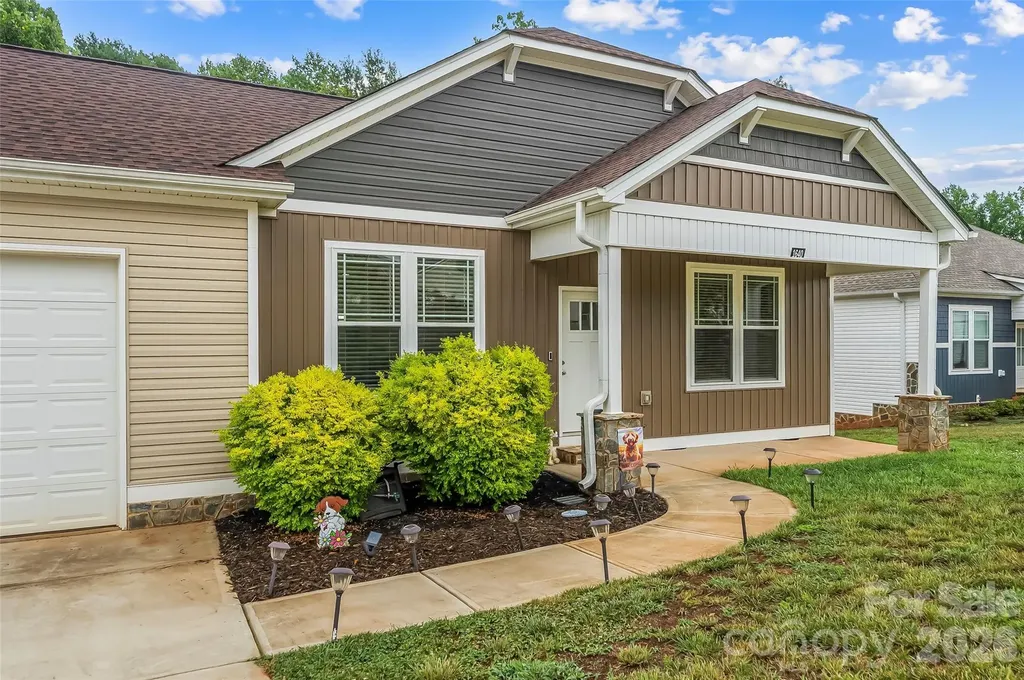 1640 Farmington Hills Drive Conover NC 28613