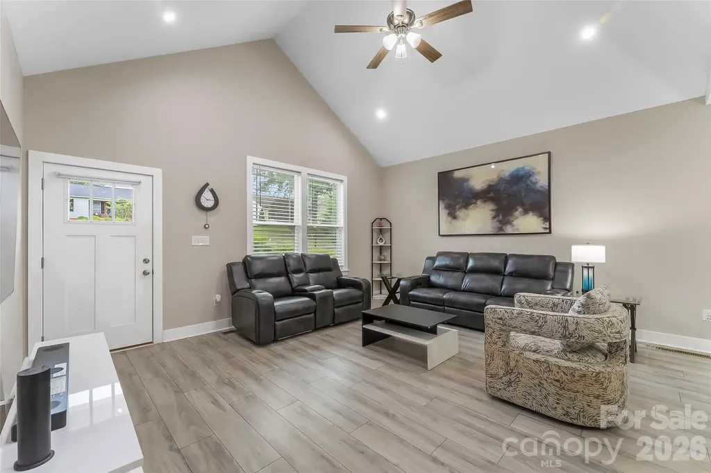 1640 Farmington Hills Drive Conover NC 28613