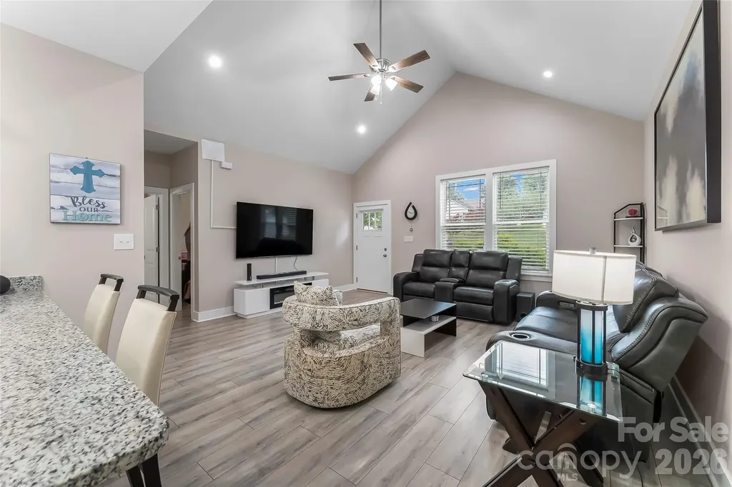 1640 Farmington Hills Drive Conover NC 28613