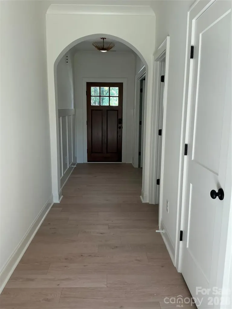 4016 Avalon Avenue Charlotte NC 28208