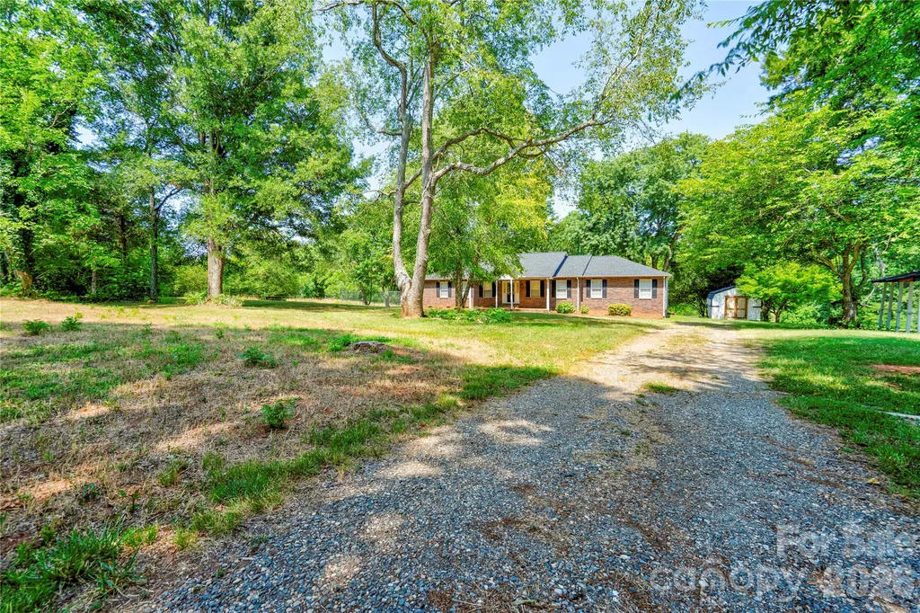5573 Lennox Drive Kings Mountain NC 28086