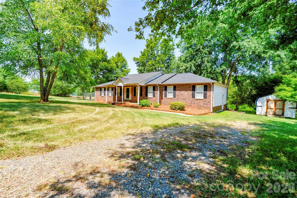5573 Lennox Drive Kings Mountain NC 28086