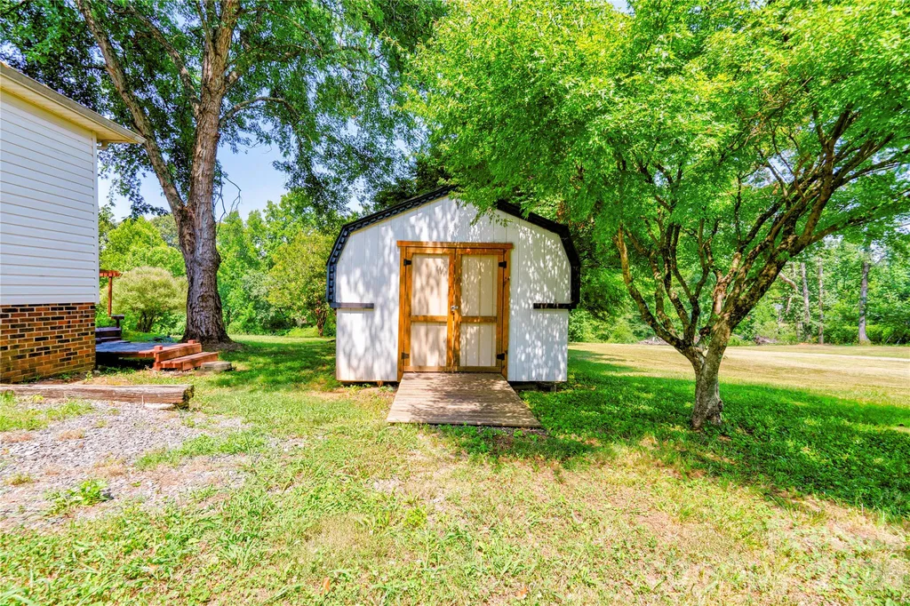 5573 Lennox Drive Kings Mountain NC 28086