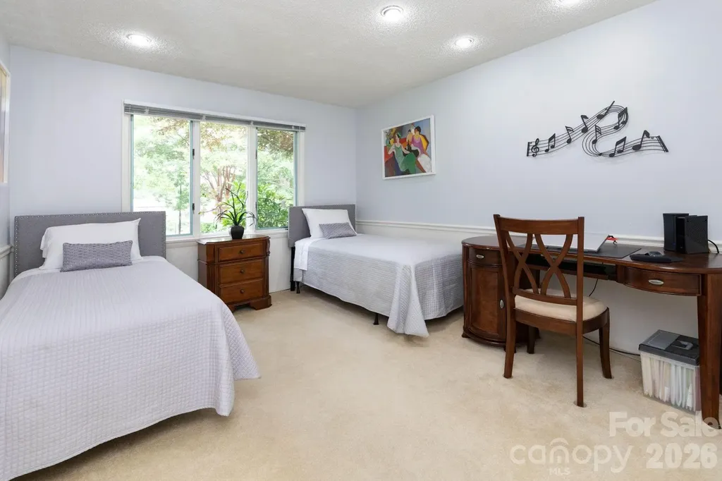 301 Crowfields Lane Asheville NC 28803