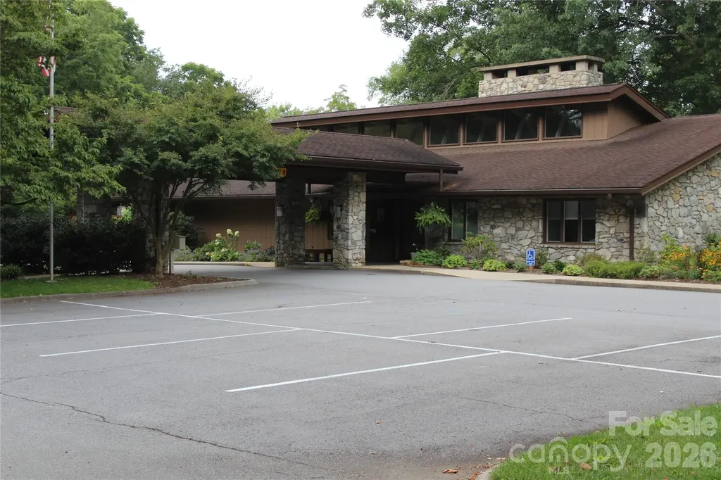 301 Crowfields Lane Asheville NC 28803