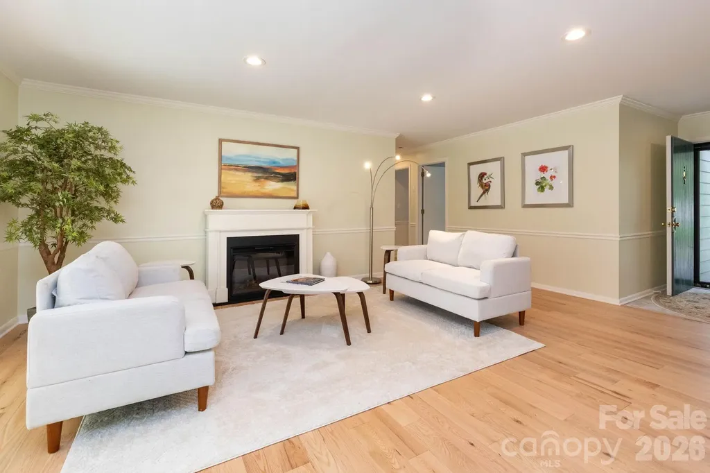 301 Crowfields Lane Asheville NC 28803