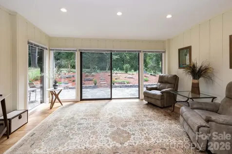 301 Crowfields Lane Asheville NC 28803