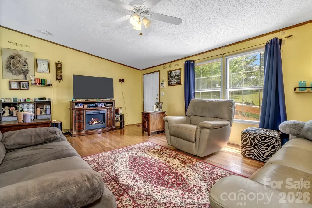 147 High Valley Estates Drive Alexander NC 28701