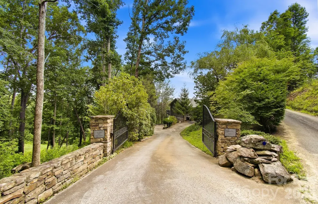 112 Windy Gap Road Asheville NC 28804