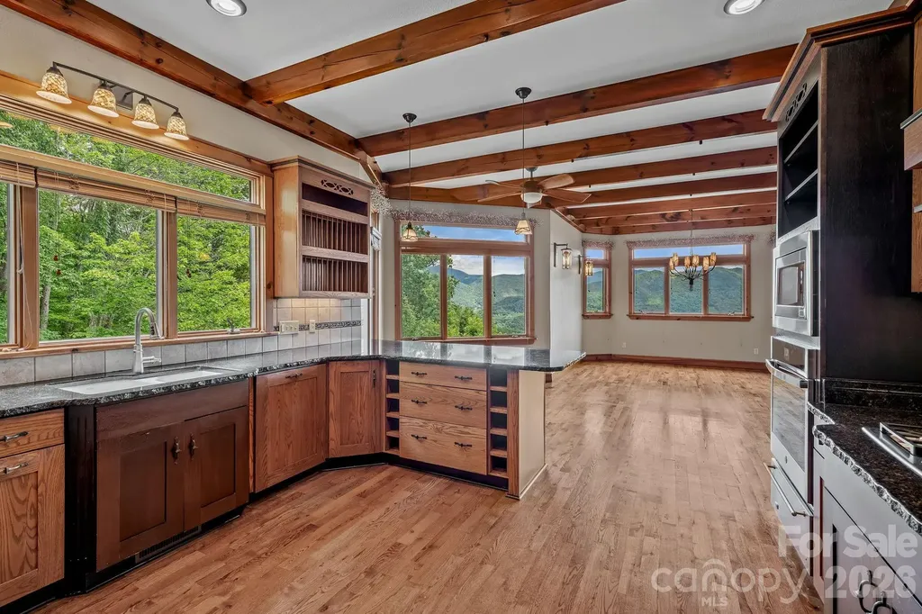 241 Glen Eagle Drive Waynesville NC 28786