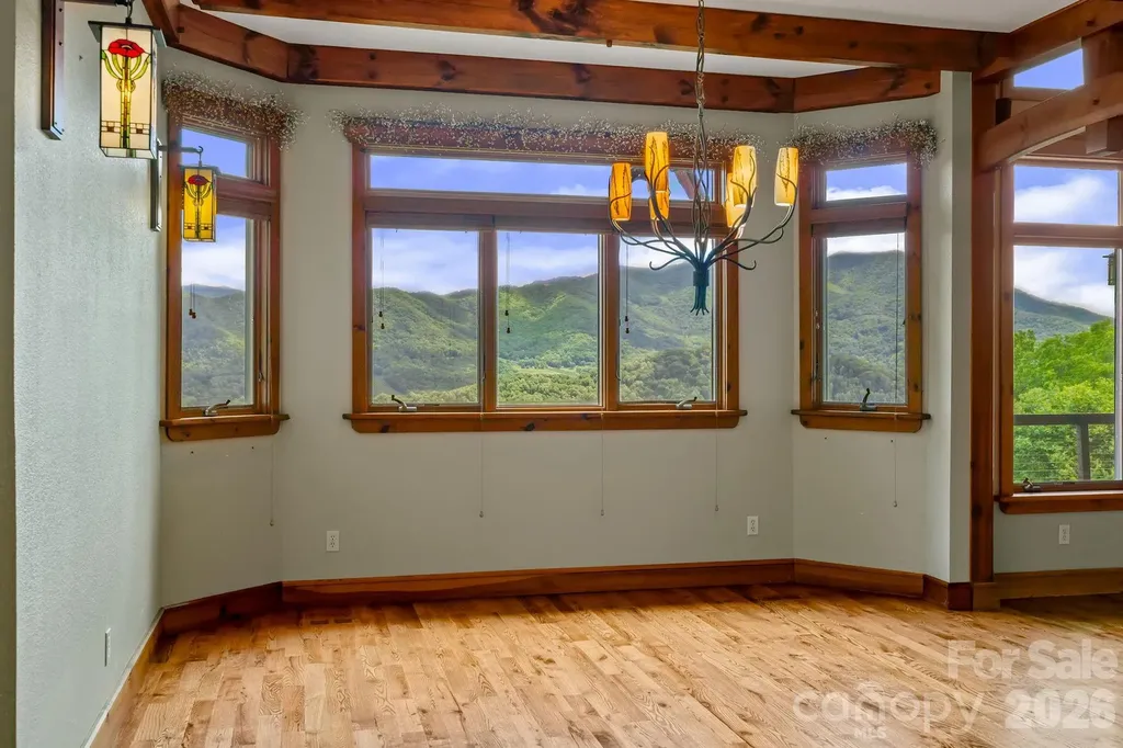 241 Glen Eagle Drive Waynesville NC 28786