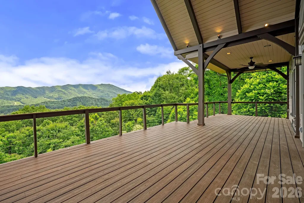 241 Glen Eagle Drive Waynesville NC 28786