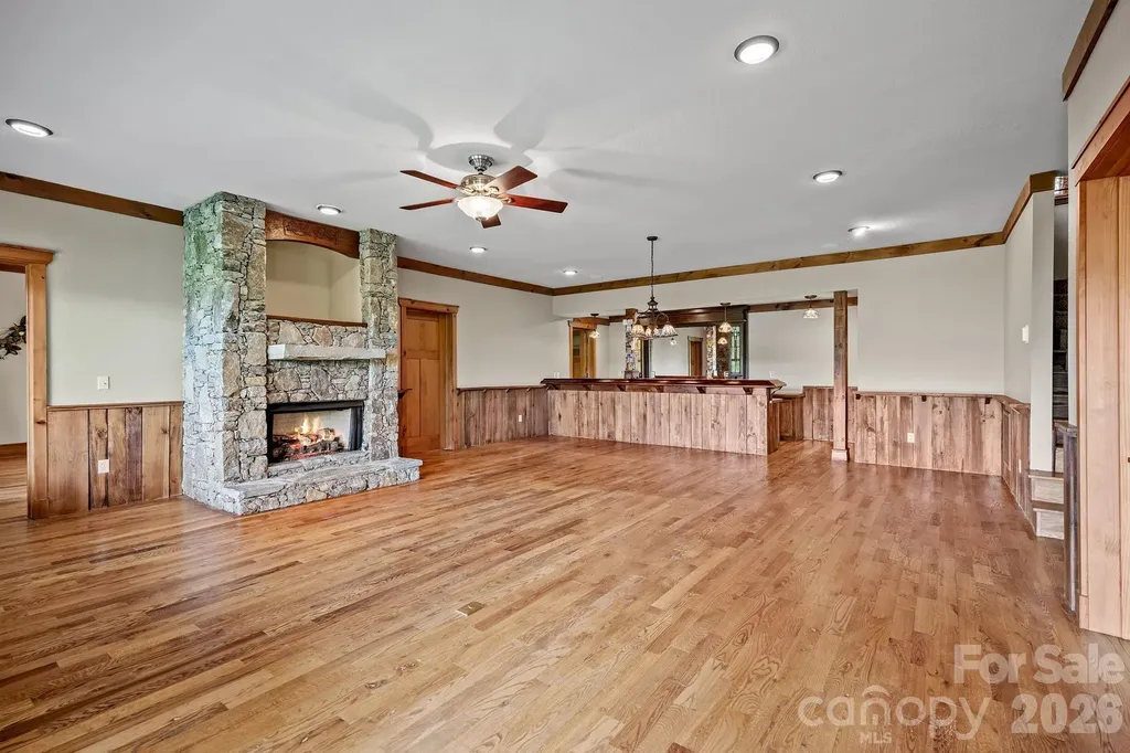 241 Glen Eagle Drive Waynesville NC 28786