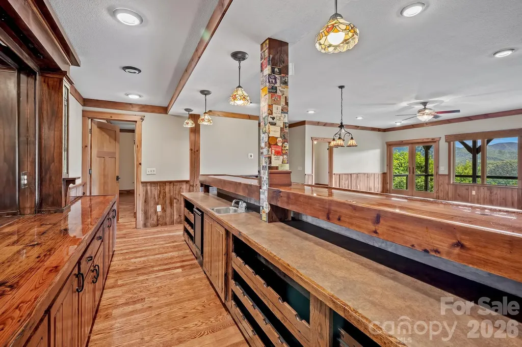 241 Glen Eagle Drive Waynesville NC 28786
