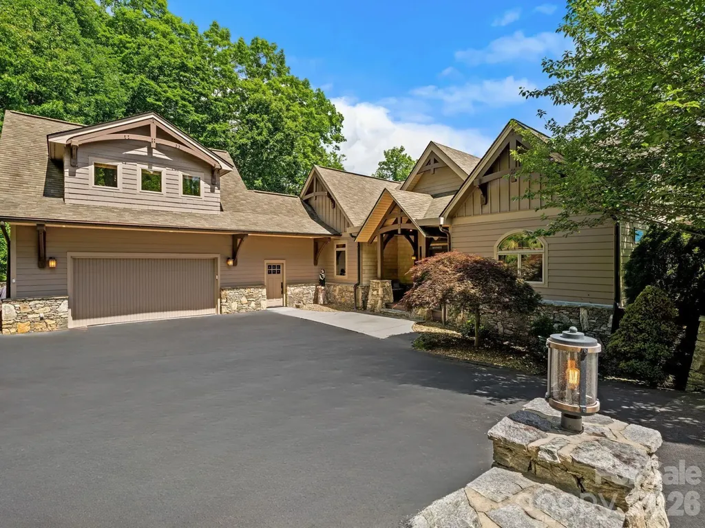 241 Glen Eagle Drive Waynesville NC 28786