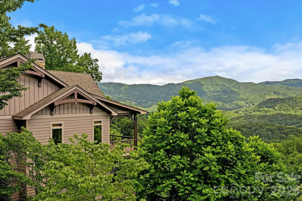 241 Glen Eagle Drive Waynesville NC 28786