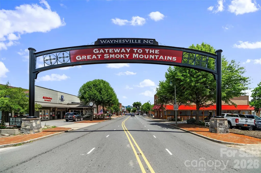 241 Glen Eagle Drive Waynesville NC 28786