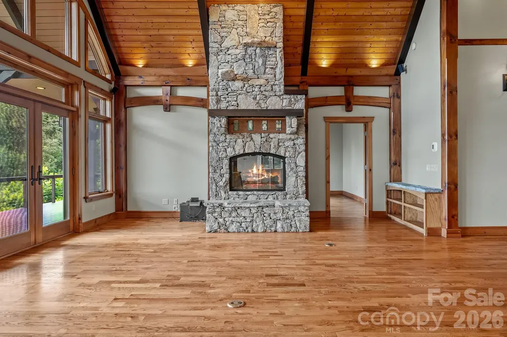 241 Glen Eagle Drive Waynesville NC 28786