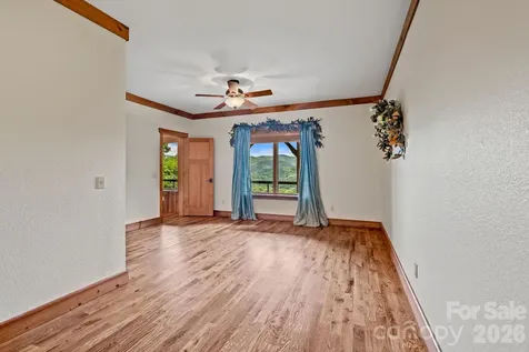 241 Glen Eagle Drive Waynesville NC 28786