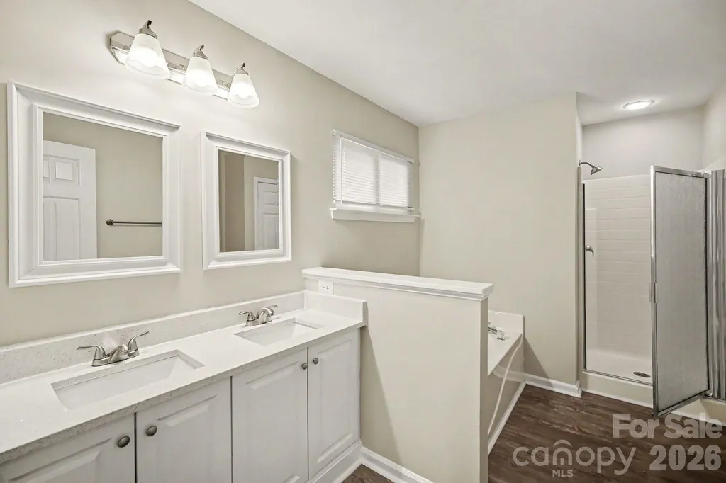 2732 Black Walnut Lane Charlotte NC 28262