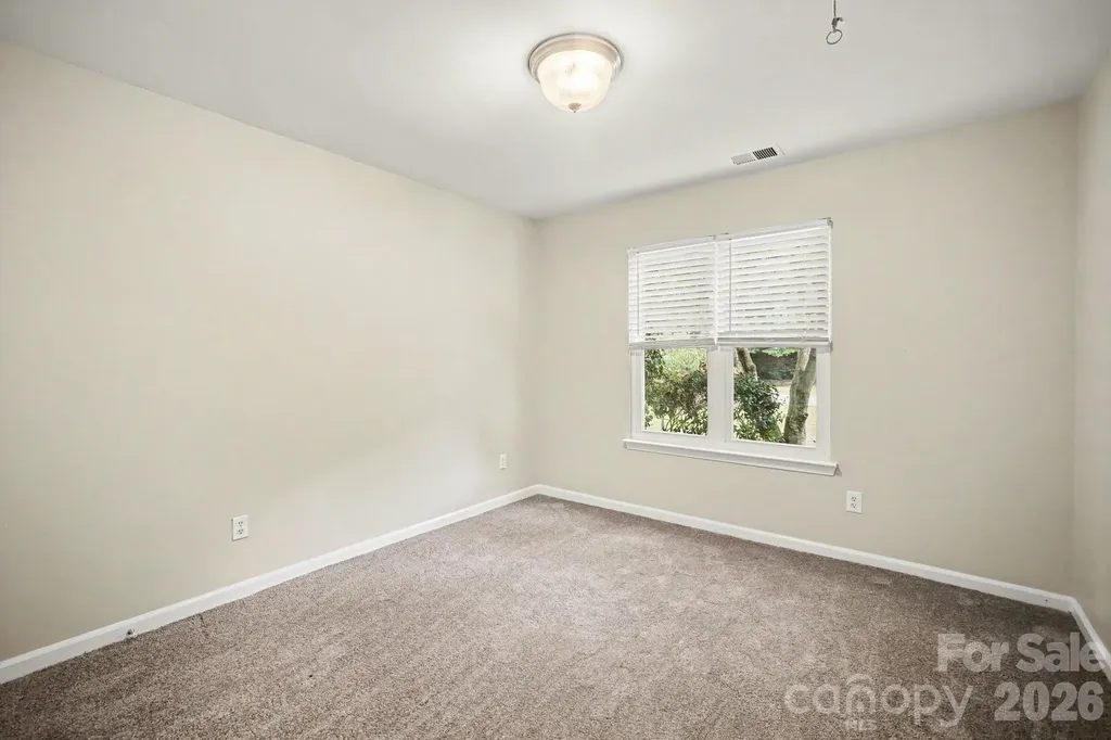 2732 Black Walnut Lane Charlotte NC 28262