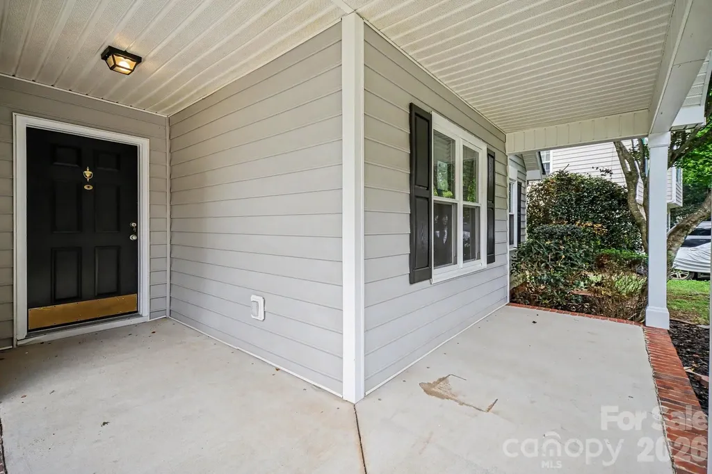 2732 Black Walnut Lane Charlotte NC 28262