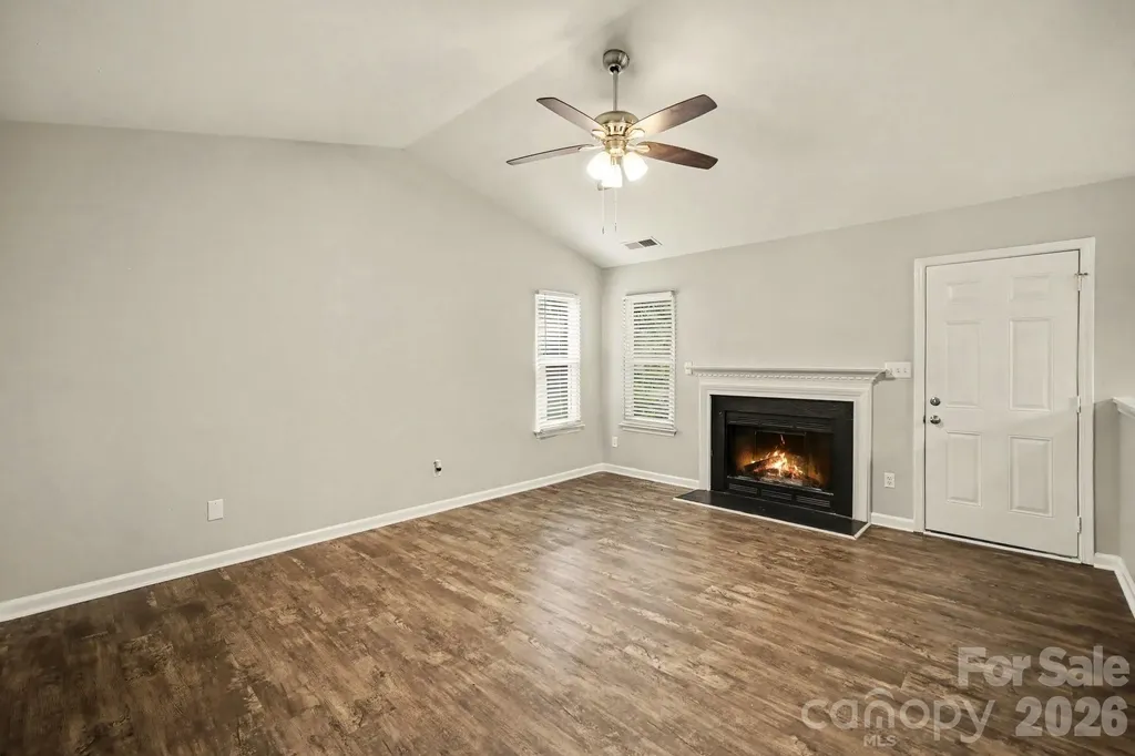 2732 Black Walnut Lane Charlotte NC 28262