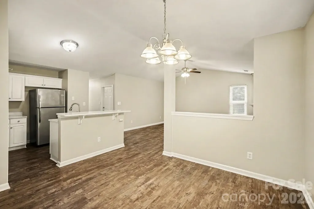 2732 Black Walnut Lane Charlotte NC 28262