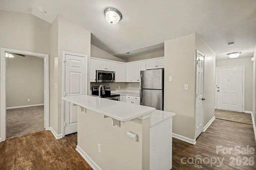 2732 Black Walnut Lane Charlotte NC 28262