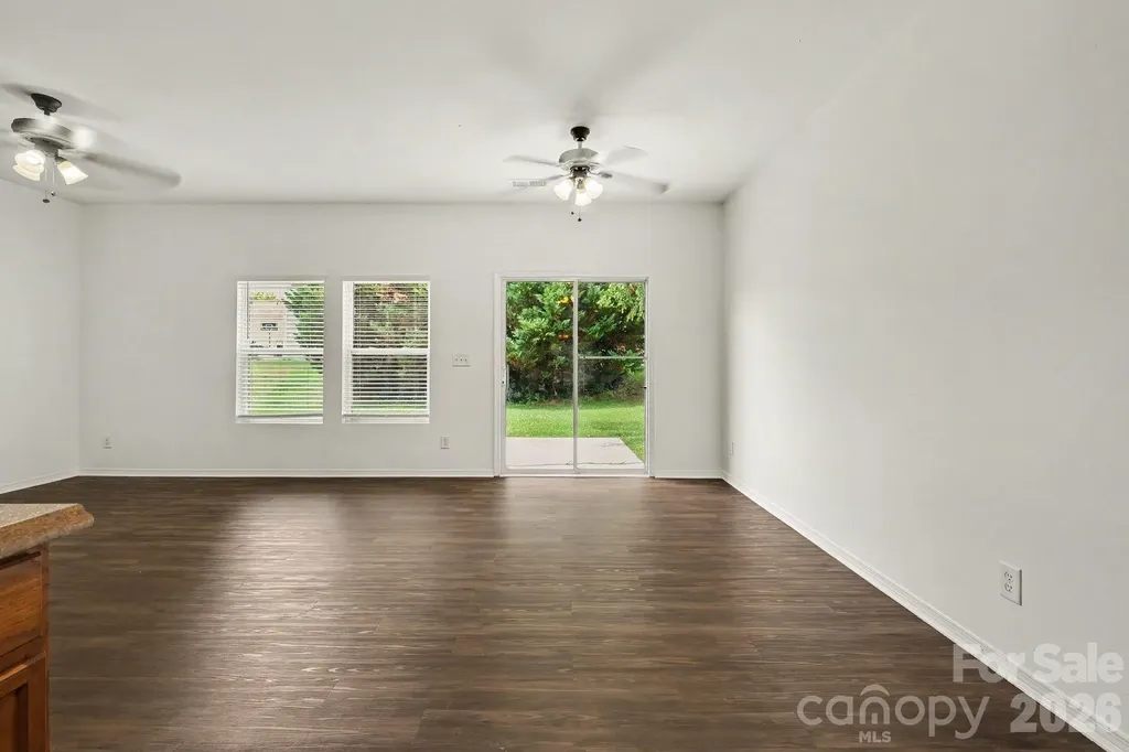 4636 Meadowfield Road Charlotte NC 28215