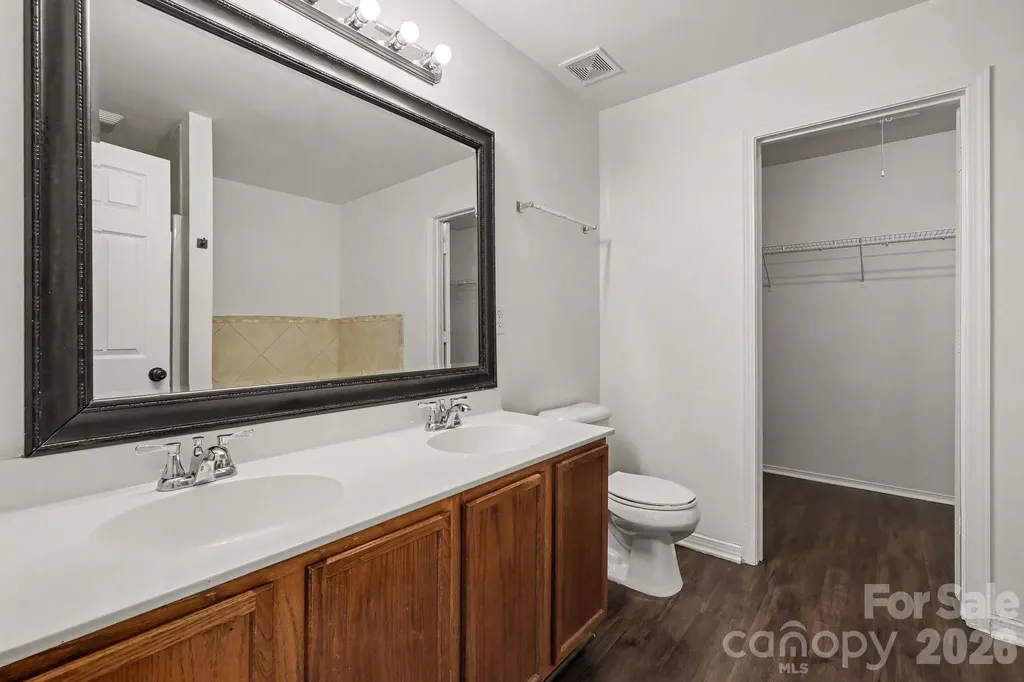 4636 Meadowfield Road Charlotte NC 28215