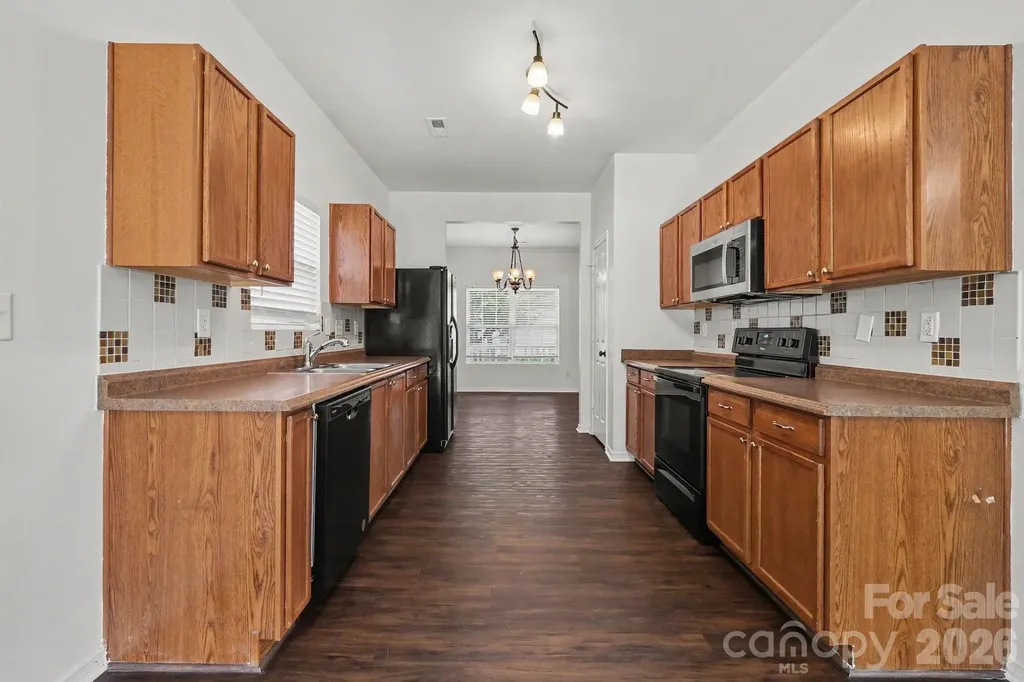 4636 Meadowfield Road Charlotte NC 28215