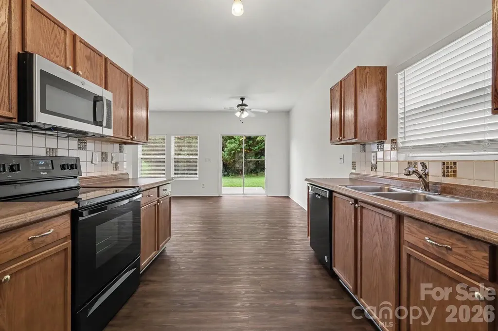 4636 Meadowfield Road Charlotte NC 28215