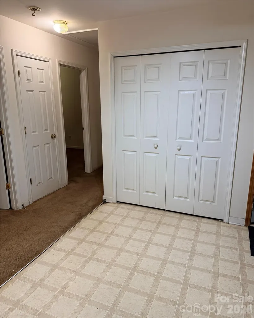 3834 Brookchase Lane Charlotte NC 28205