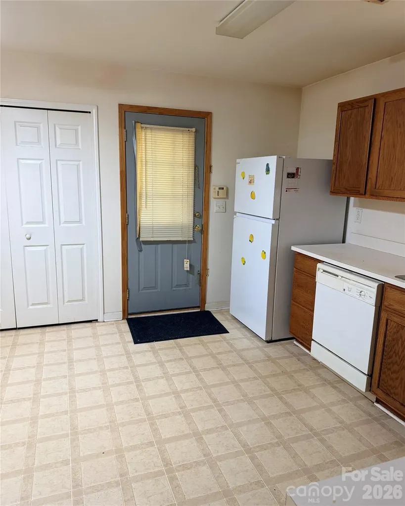 3834 Brookchase Lane Charlotte NC 28205