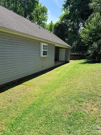 3834 Brookchase Lane Charlotte NC 28205