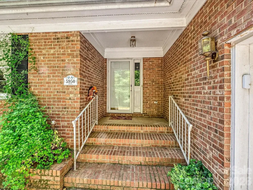 5950 King Wilkinson Road Denver NC 28037